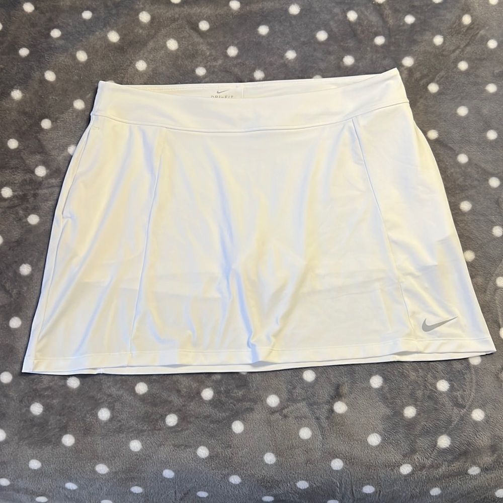 NIKE DRI-FIT White Tennis Skirt - Size XL